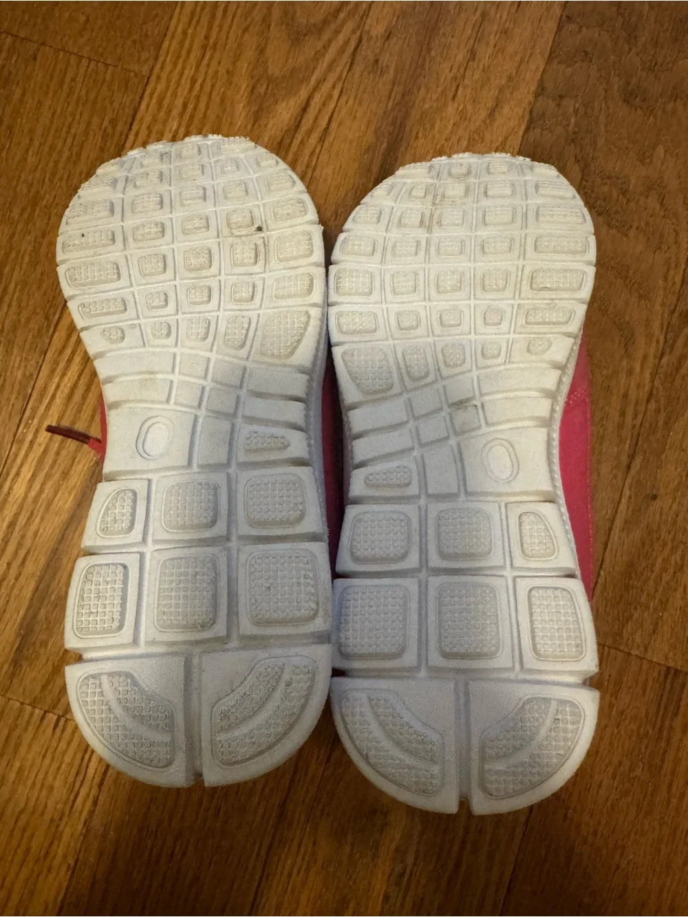 Girls Pink Tennis Shoes Size 4